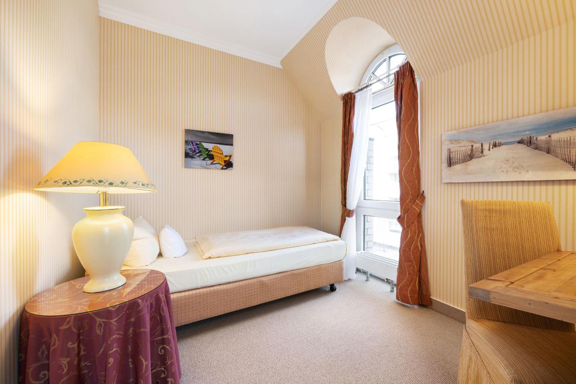 Hotel Strandhotel Sylt 4*